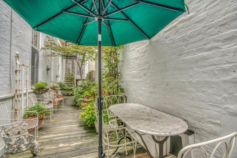 Mount Vernon Apartment Rear ボルティモア エクステリア 写真