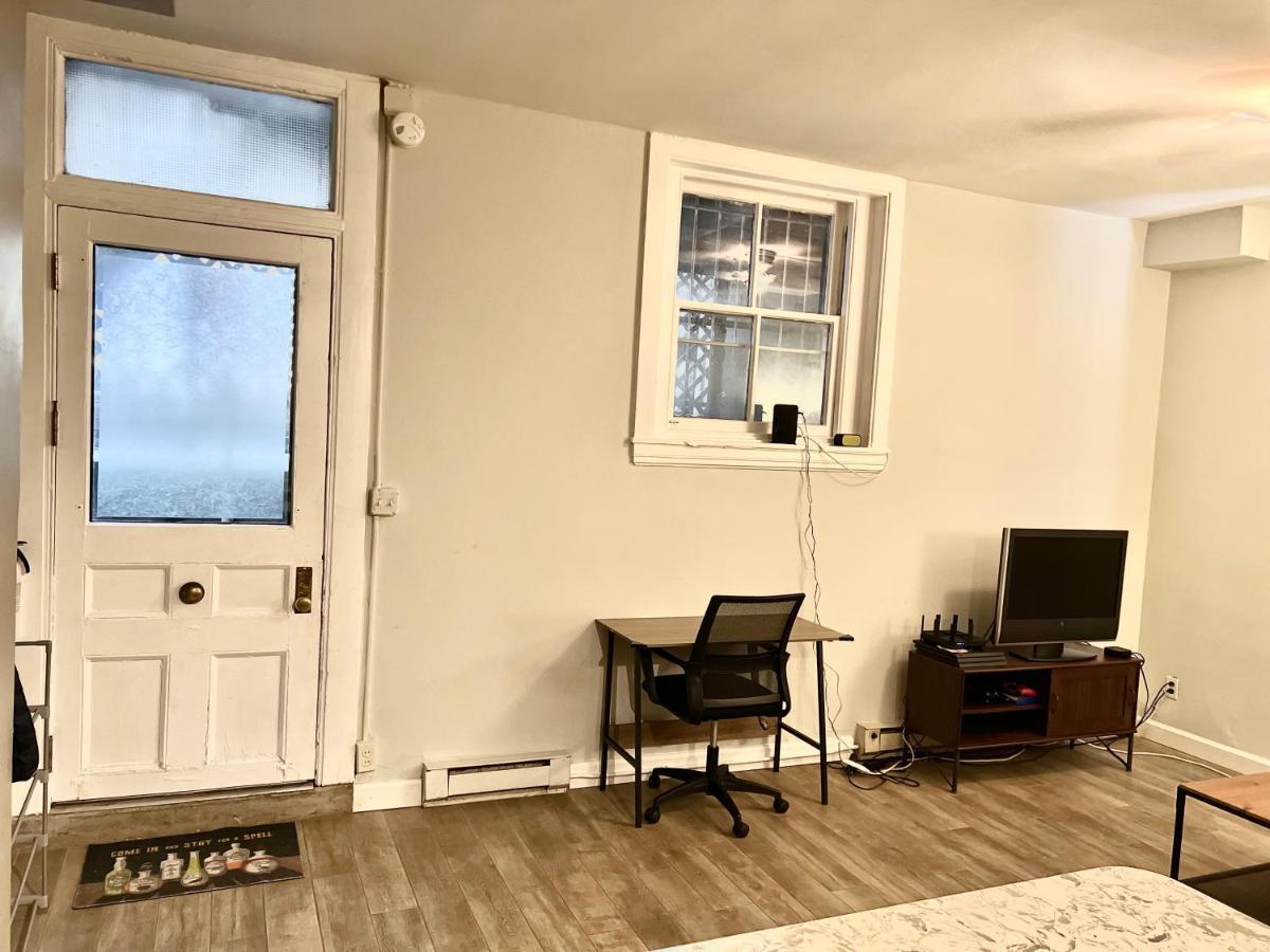 Mount Vernon Apartment Rear ボルティモア エクステリア 写真